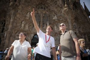 de-nederlandstalige-gids-in-de-sagrada-familia